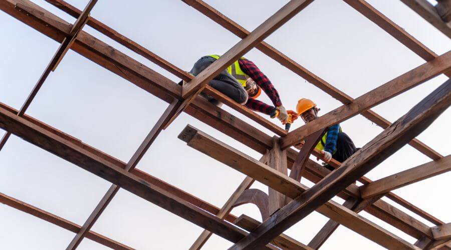 Professional gutter cleaning services in Rumford, RI